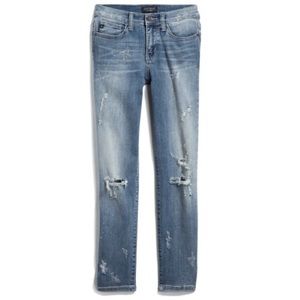 Judy Blue Distressed Girflriend Jeans Size 26